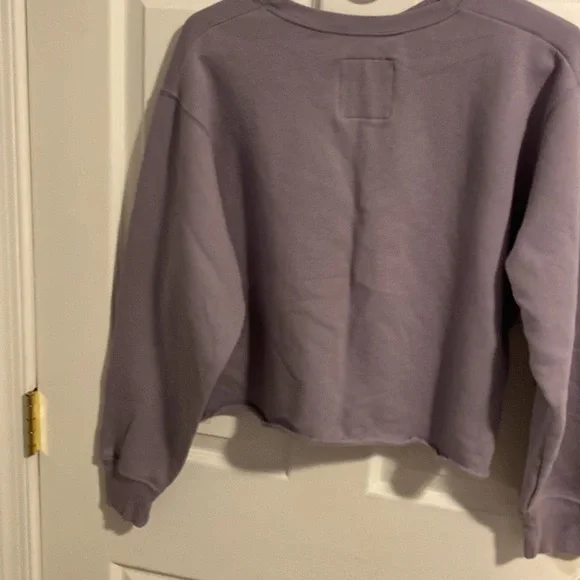 Purple Hollister crewneck - Picture 2 of 2